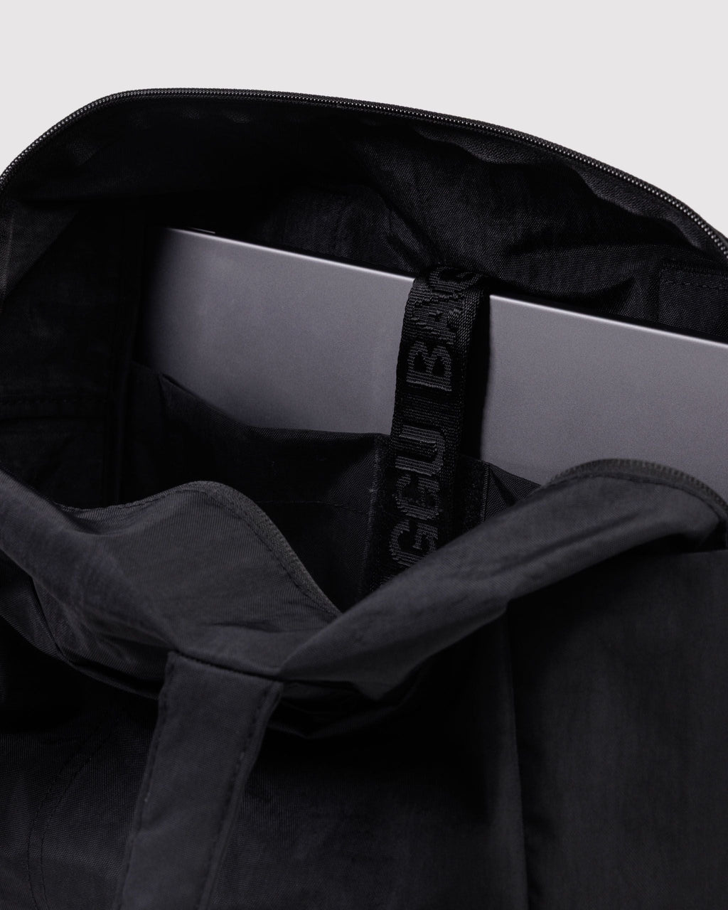 Flexible Daily Tote - Everyday Cloud Bag in Black