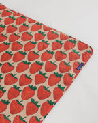 Portable Outdoor Comfort - Puffy Picnic Blanket in Strawberry