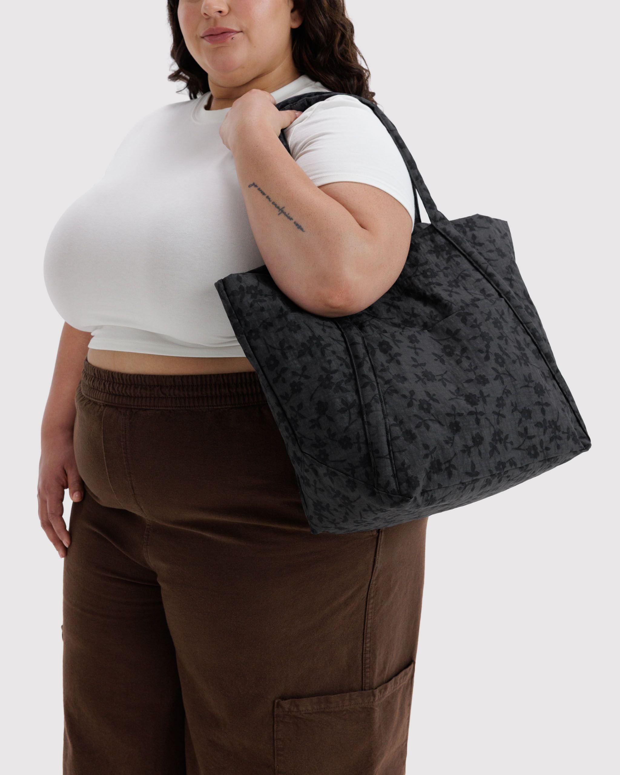 Flexible Daily Tote - Cloud Bag in Charcoal Ditsy Floral