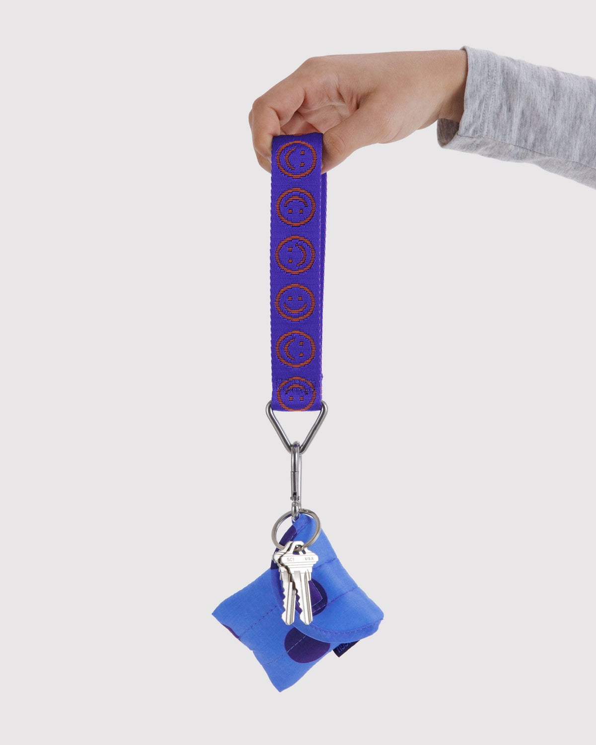 Colorful Everyday Detail - Logo Keychain in Lapis Happy