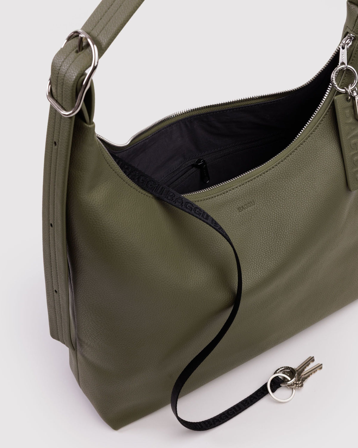 Easy Day to Night Carry - Recycled Leather Shoulder Bag in Loden