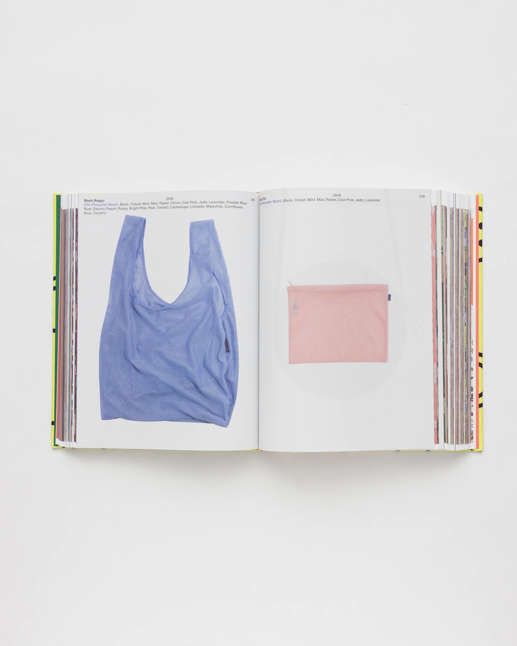 Hold Everything 15 Years of BAGGU in Yellow Happy - Easy Style