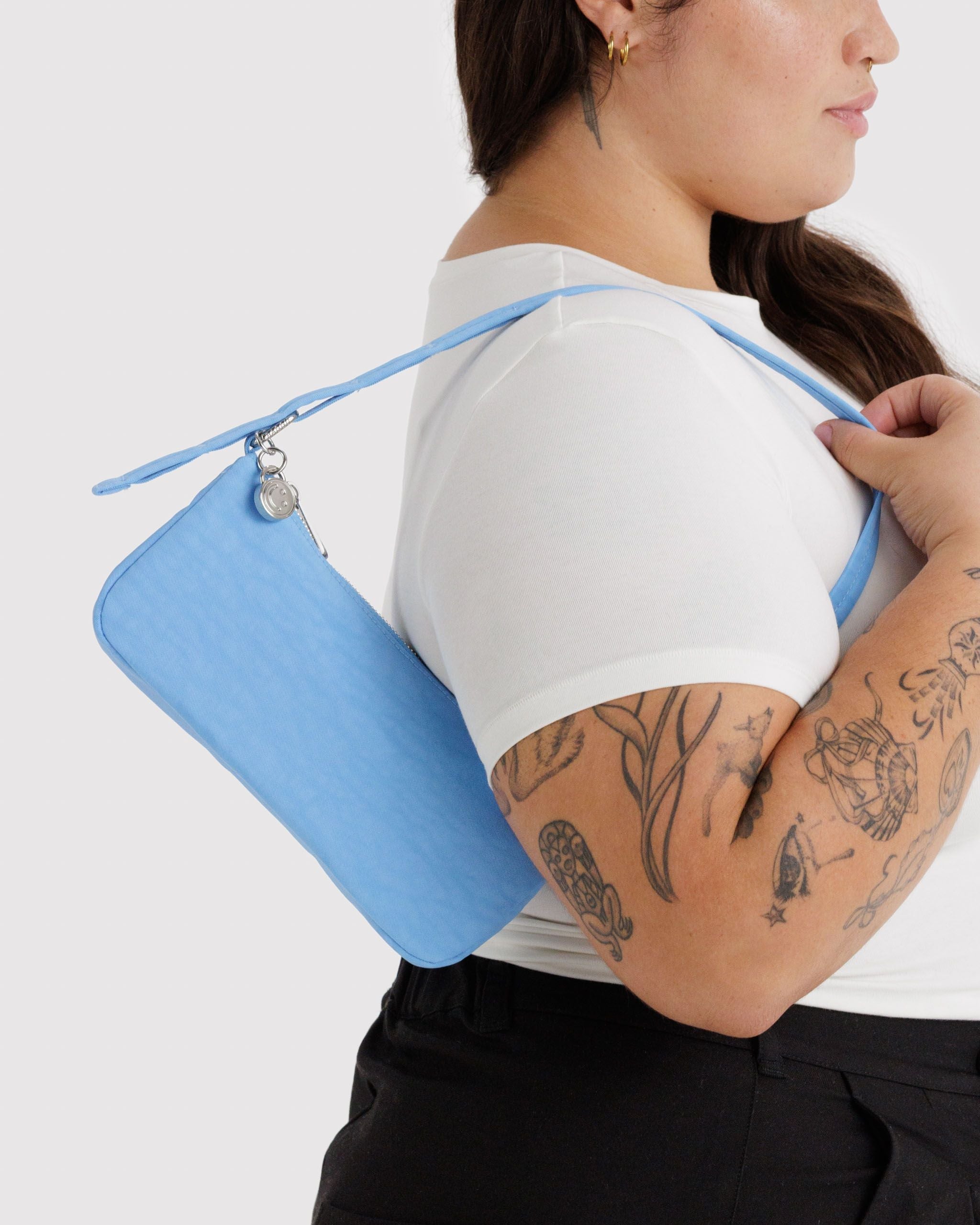 Easy Day to Night Carry - Nylon Pochette - Sale in Piscine