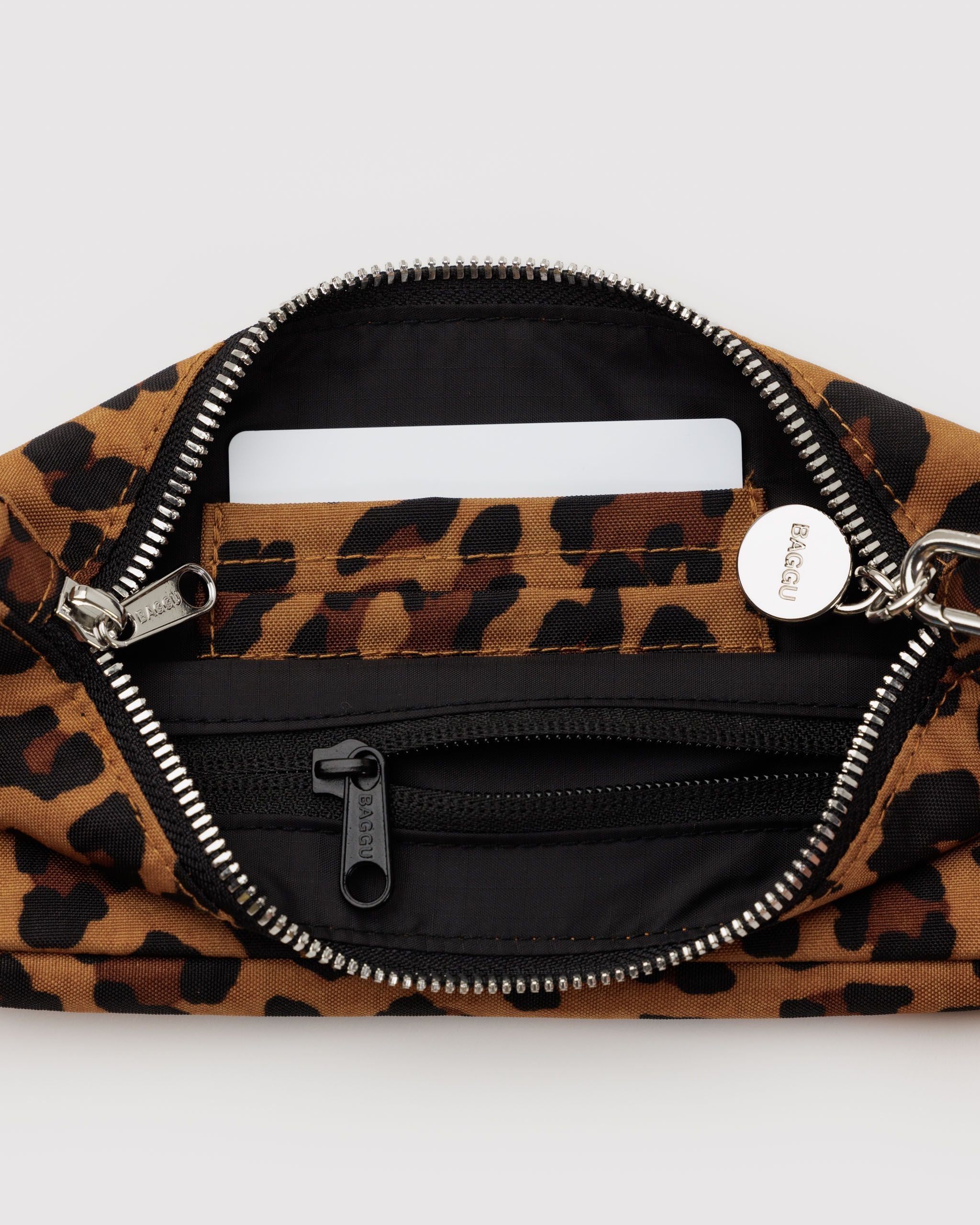 Easy Day to Night Carry - Nylon Pochette in Leopard