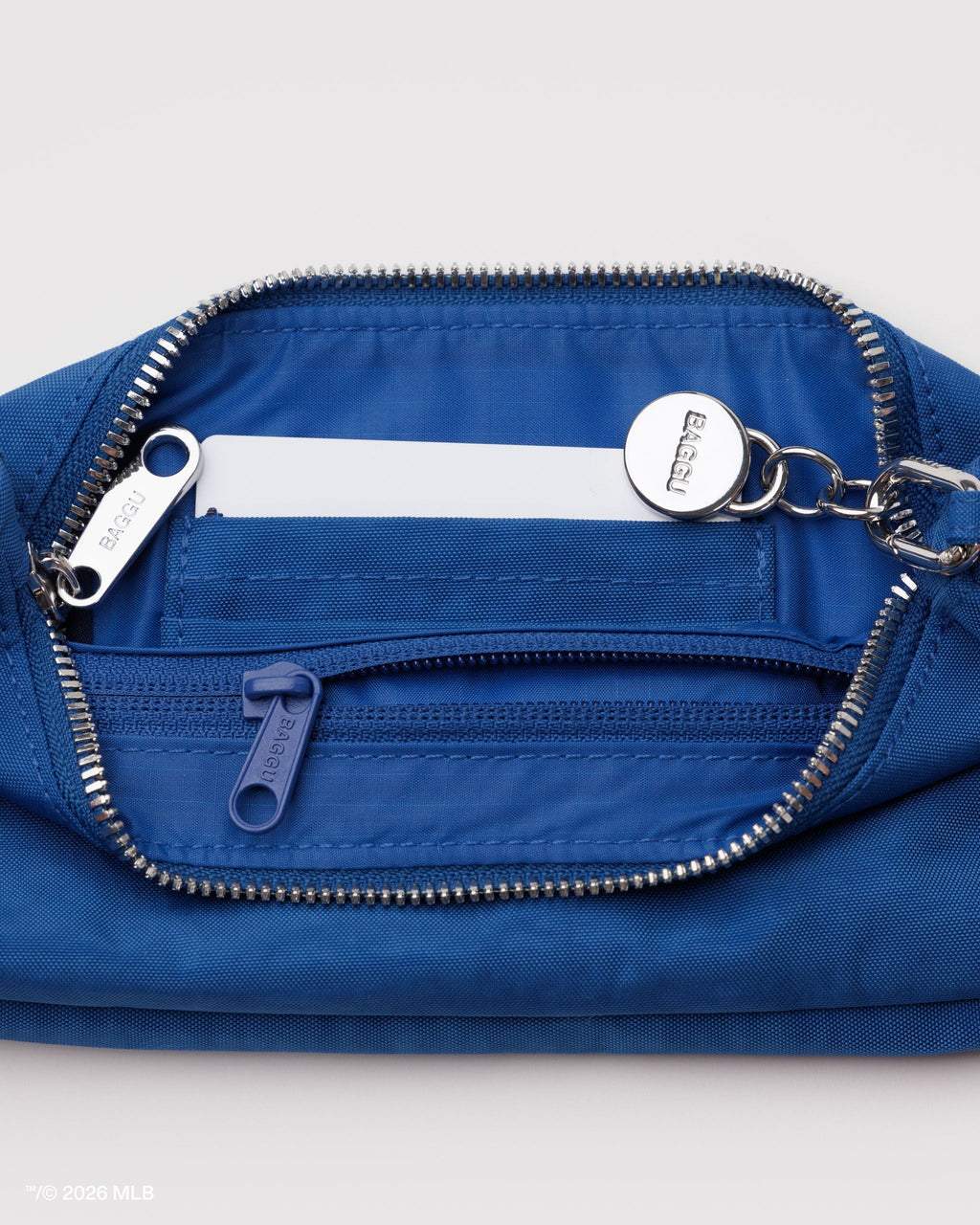 Easy Day to Night Carry - Nylon Pochette in Los Angeles DodgersTM