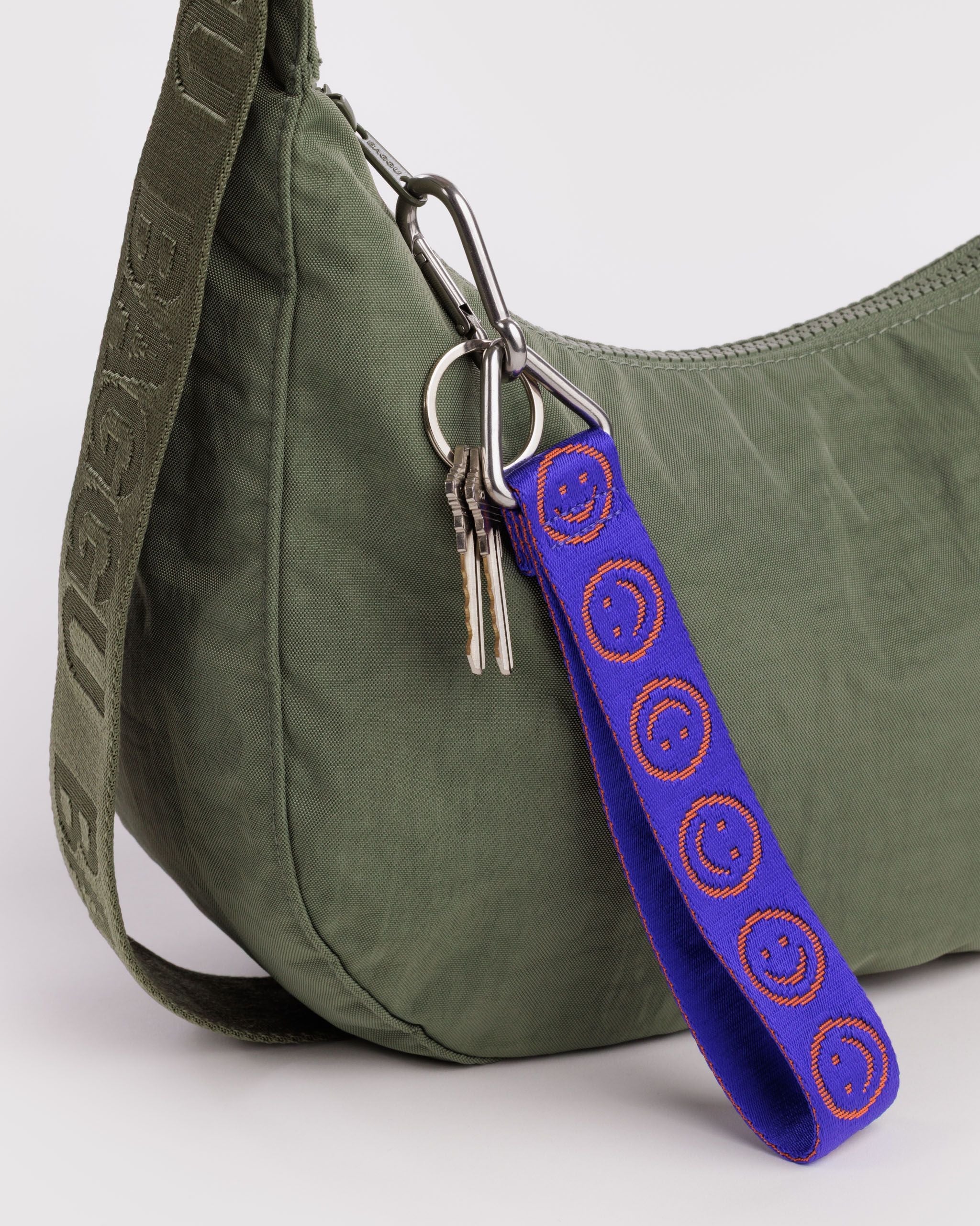 Colorful Everyday Detail - Logo Keychain in Lapis Happy