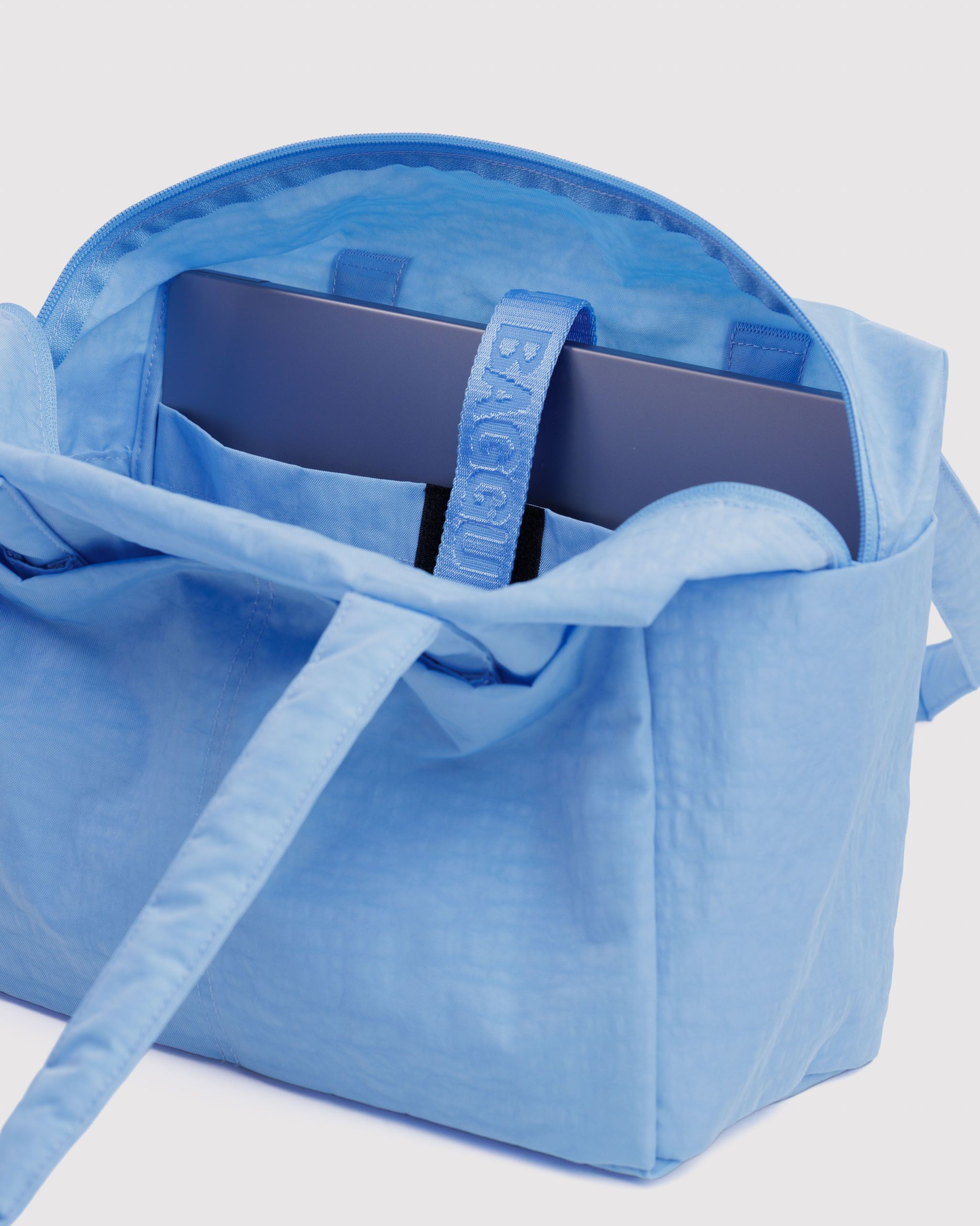 Flexible Daily Tote - Everyday Cloud Bag in Piscine
