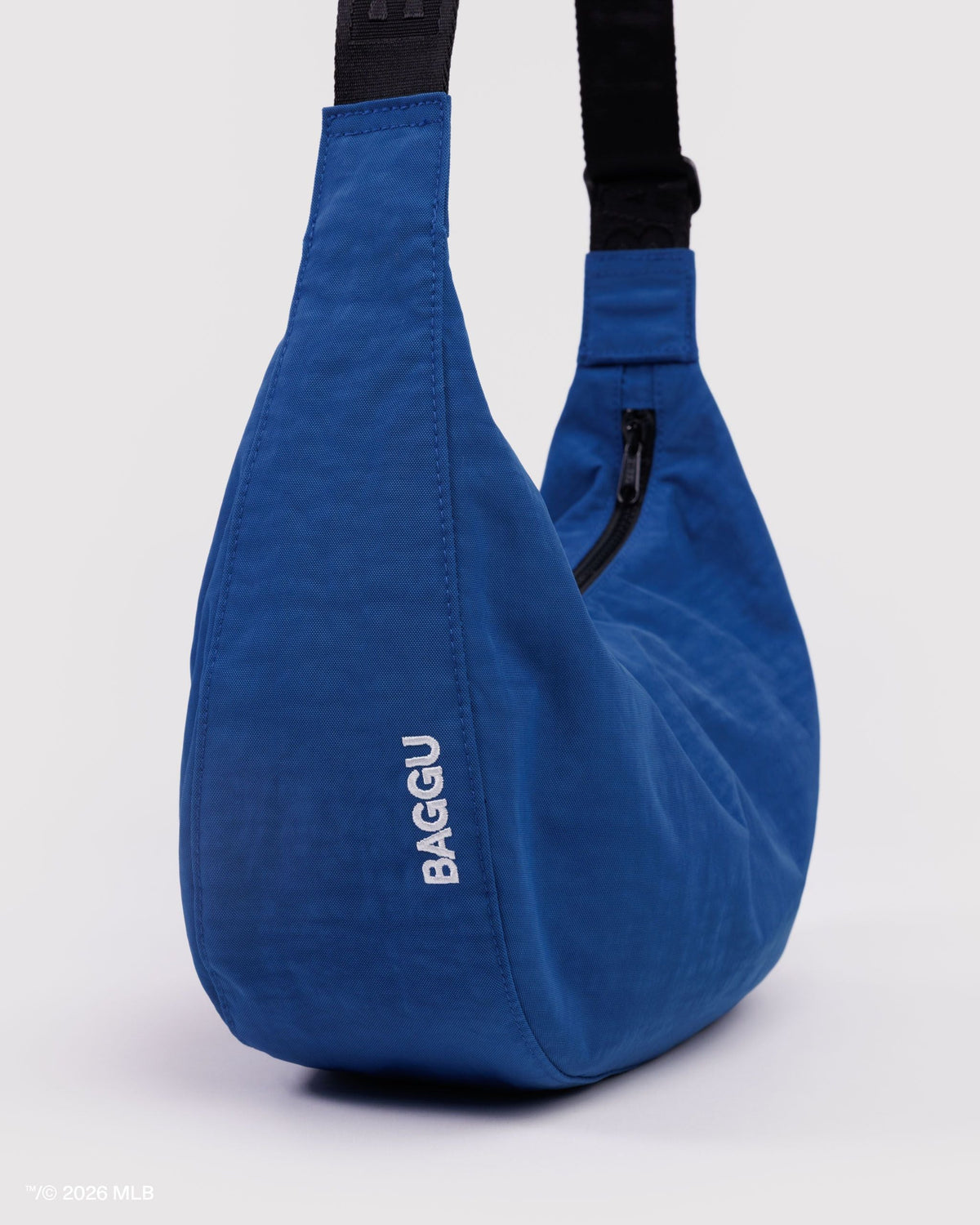 Easy Day to Night Carry - Medium Nylon Crescent Bag in Chicago CubsTM