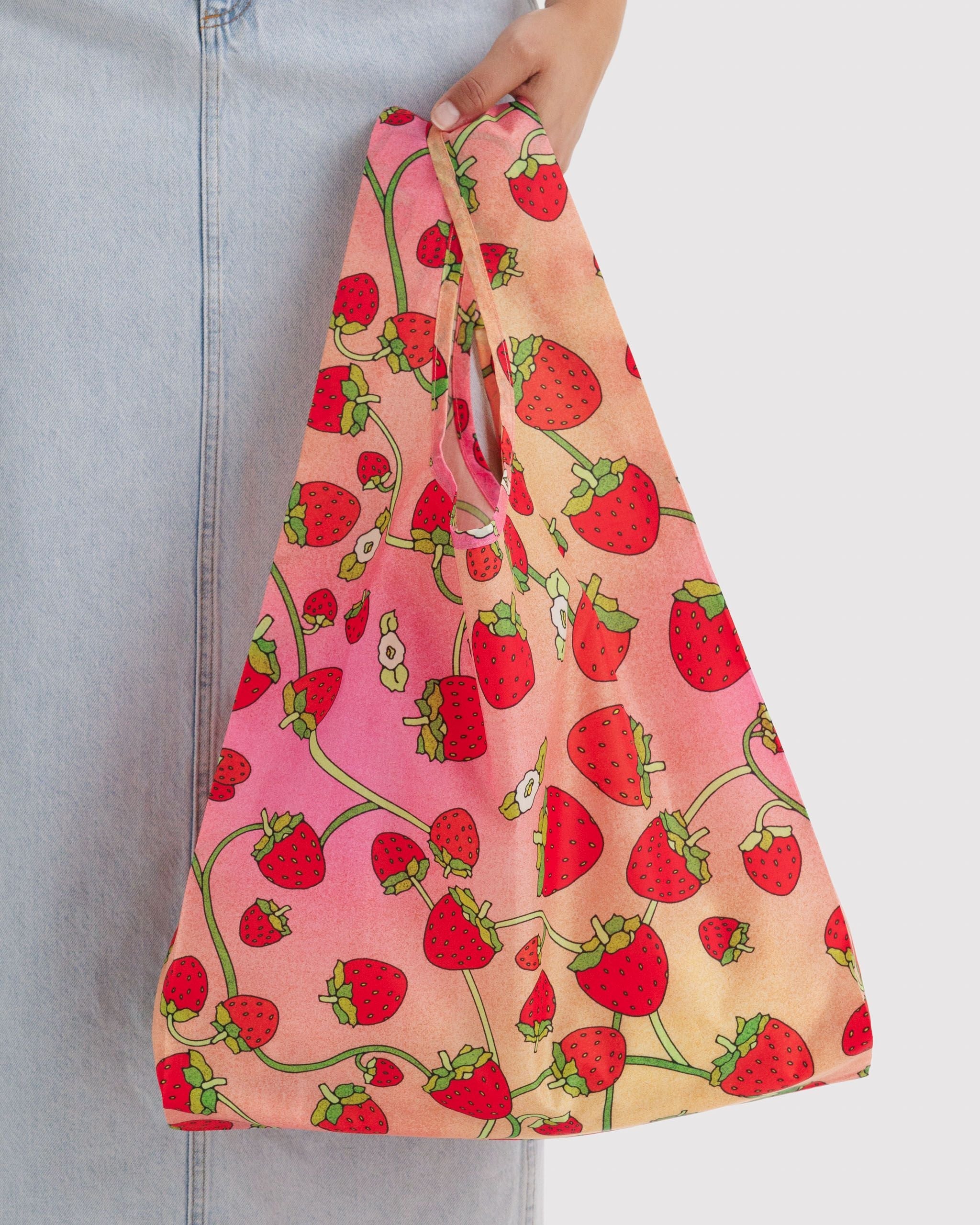 Lightweight Reusable Essential - Standard Baggu in Strawberry Blossom