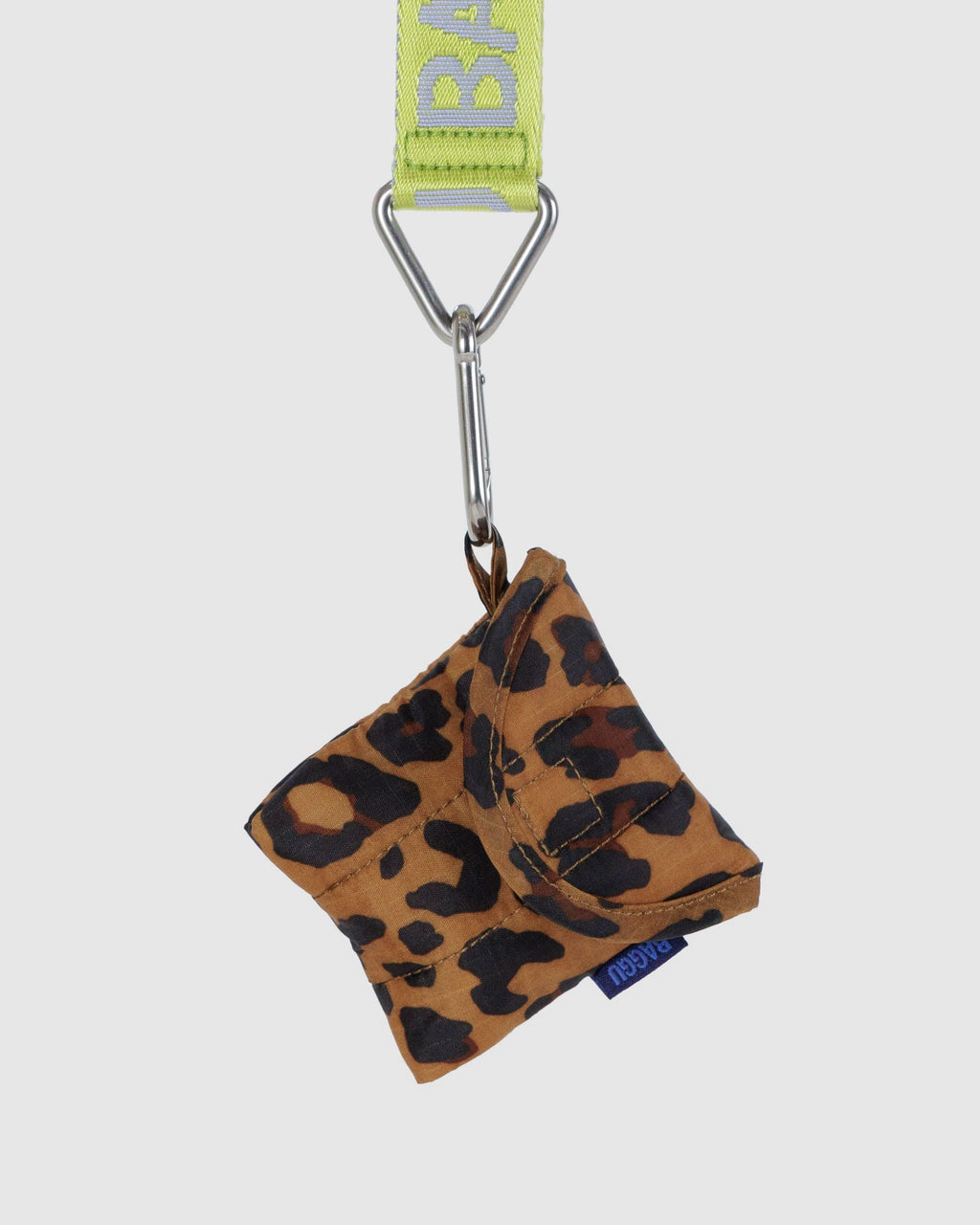 Padded Everyday Protection - Puffy Earbuds Case in Leopard