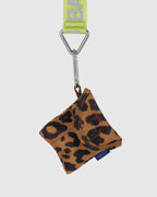 Padded Everyday Protection - Puffy Earbuds Case in Leopard