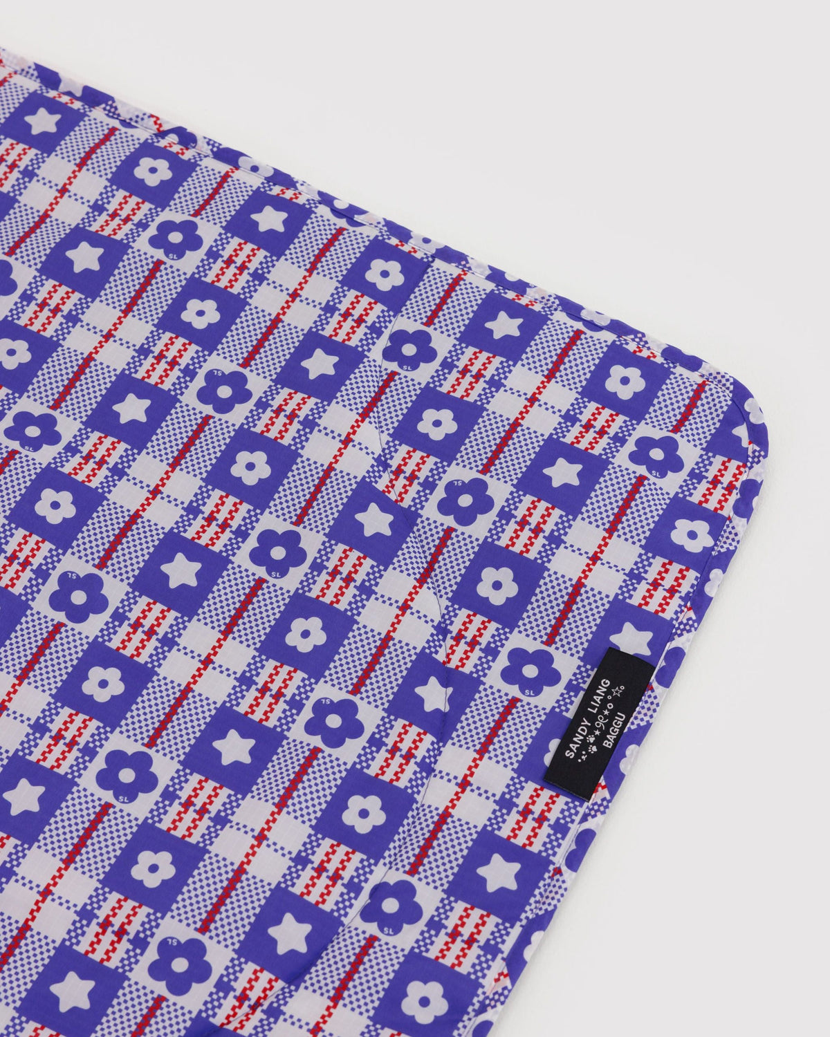 Portable Outdoor Comfort - Puffy Picnic Blanket in Market Plaid Blue