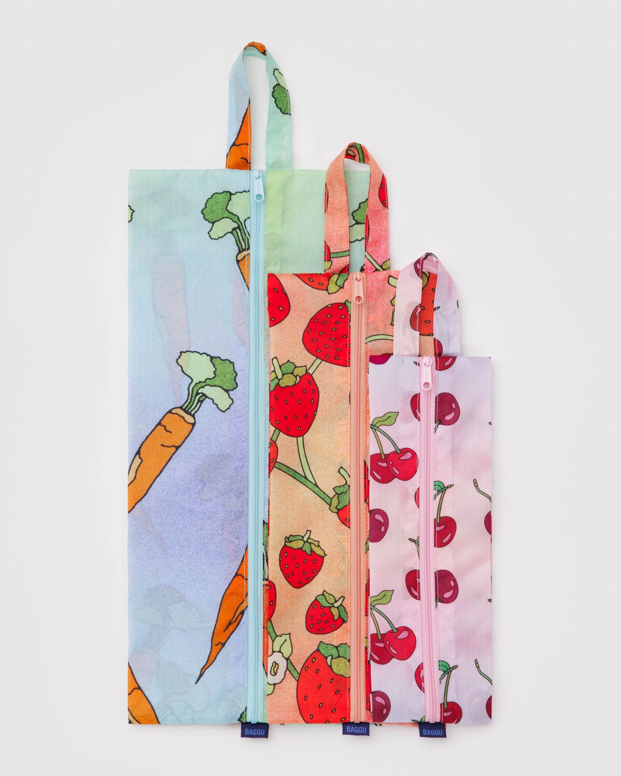 Organized Travel Essential - 3D Zip Set in Carrots and Berries