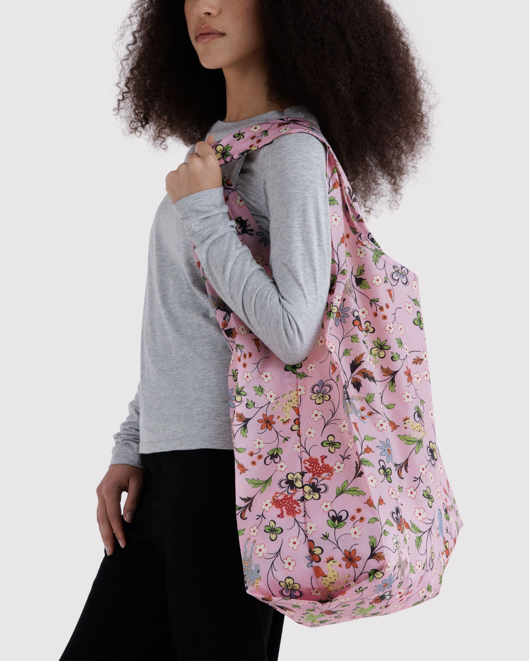 Lightweight Reusable Essential - Big Baggu in Castle Creatures